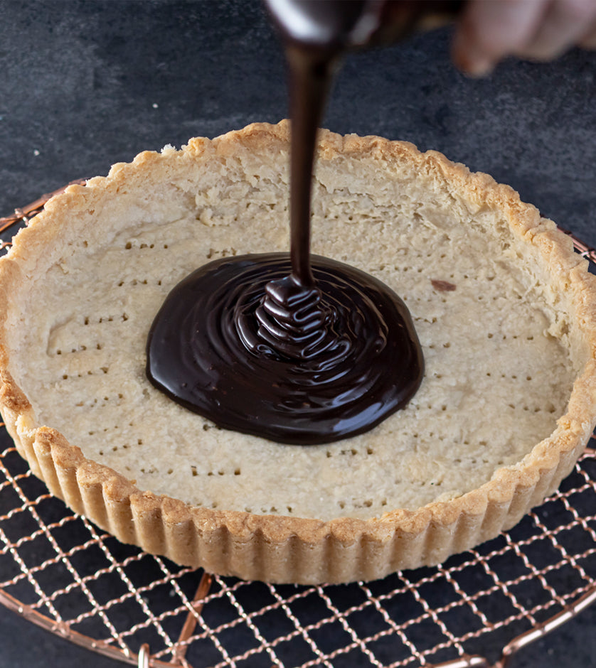 Sunday Night® Graham Cracker Crust pairs with Sunday Night® Chocolate Peanut Butter Pie and Sunday Night® Chocolate Cream Pie